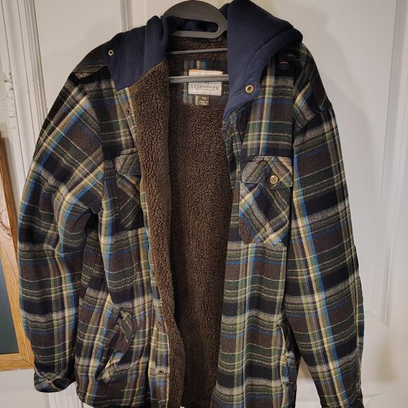 Legendary Men's Camp Night Berber Lined Hooded Flannel Shirtket - Picture 11 of 16